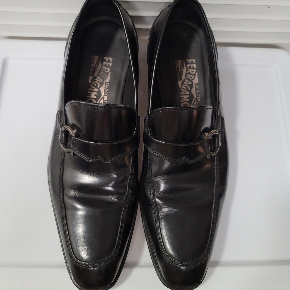 Men's Salvatore Ferragamo Leather Dress Shoes